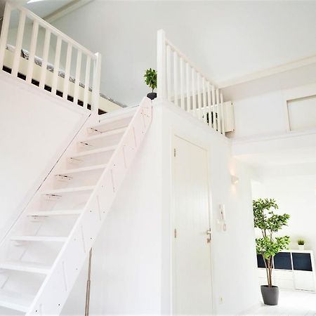 Beautiful Terrace Apartment In The Heart Of Anversa Esterno foto